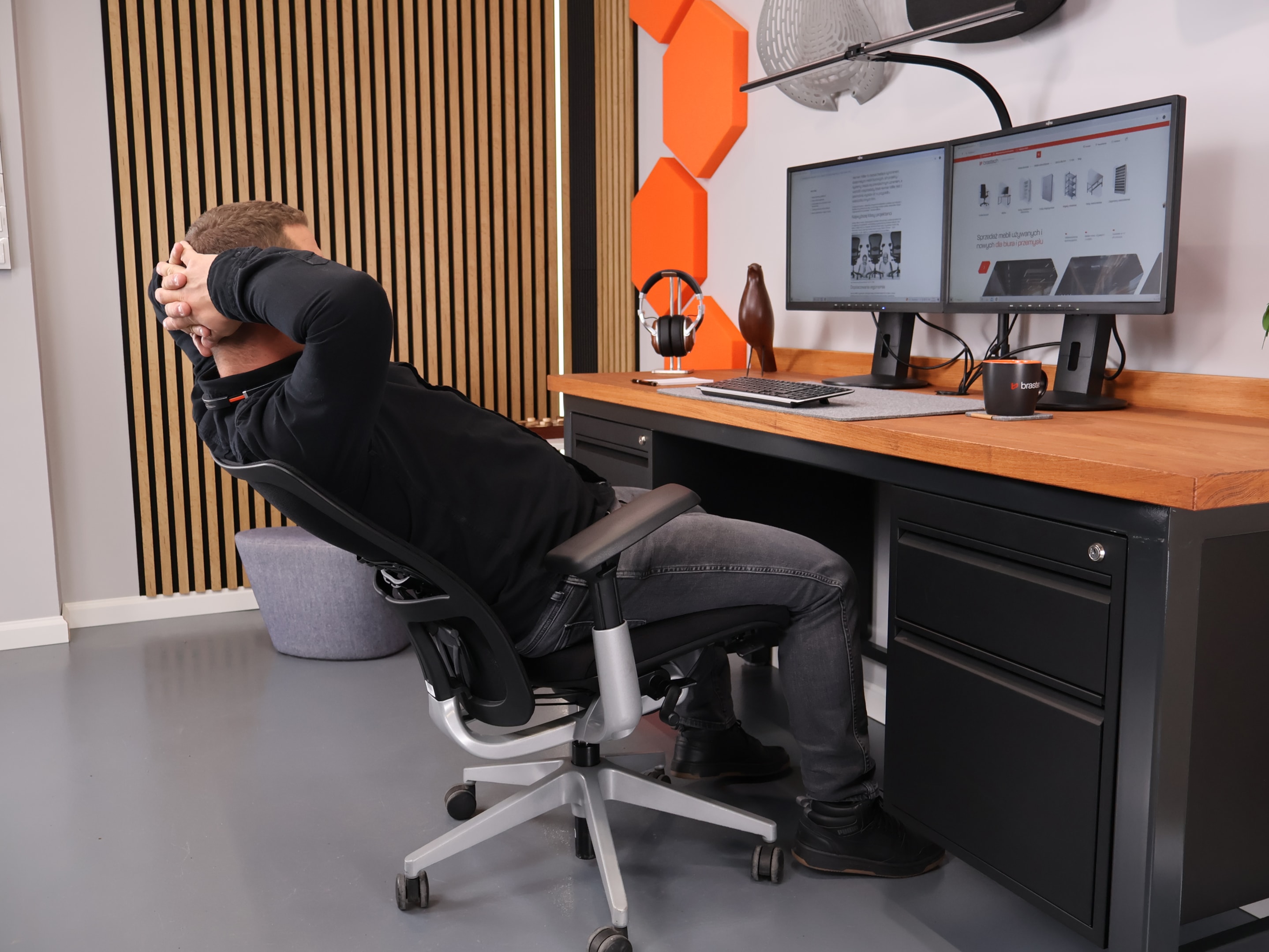 WYGODNY czy PRZEREKLAMOWANY? Haworth X89 Zody recenzja! 7 Pozycja odchylona w Zody. Źródło:Brastech