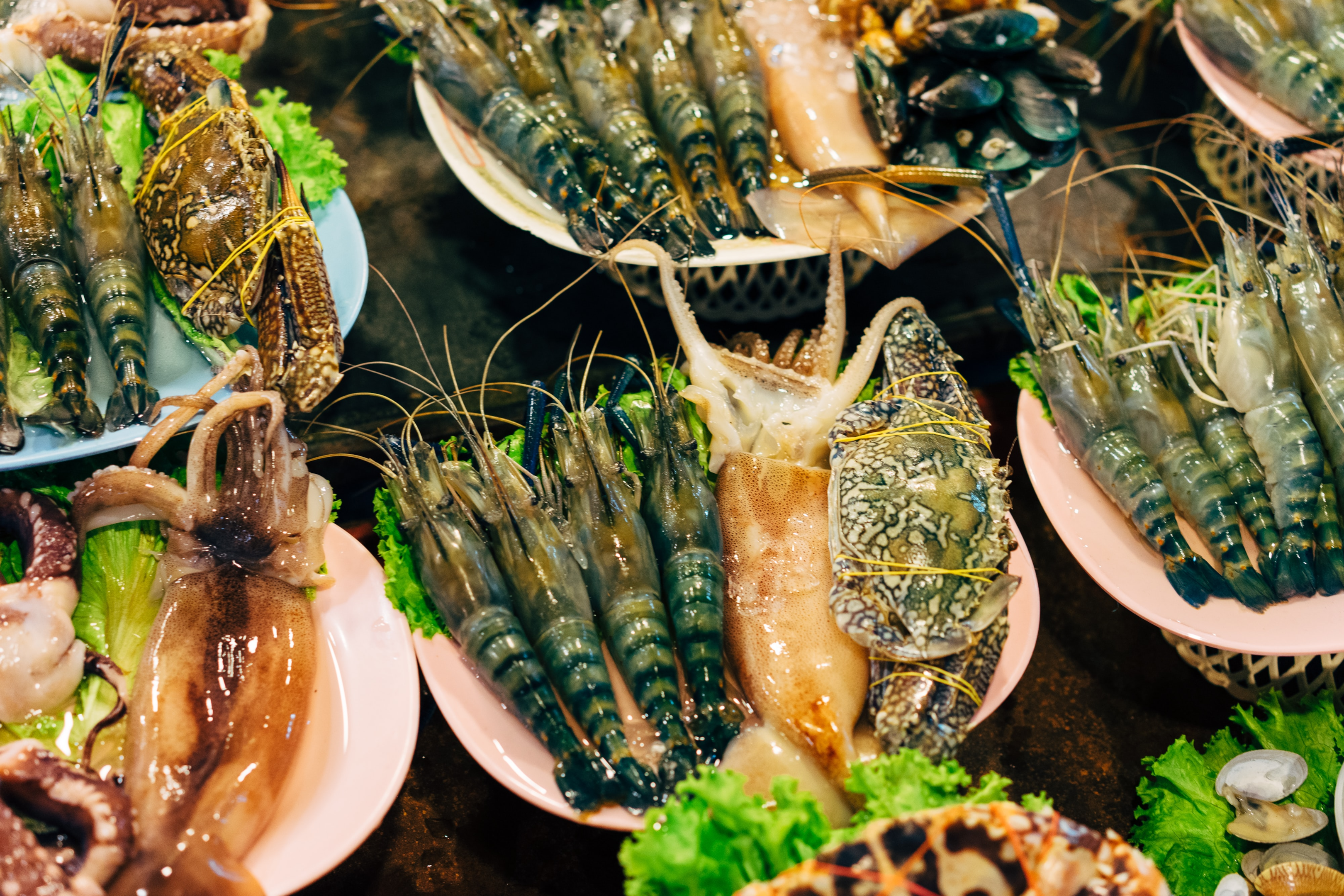 Visiting beautiful beaches just like Boracay is made more fun when you try the cuisine of the locals. | Photo from Unsplash