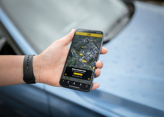 Equipping drivers with GPS-enabled tools ensures pinpoint navigation and streamlined fleet management.