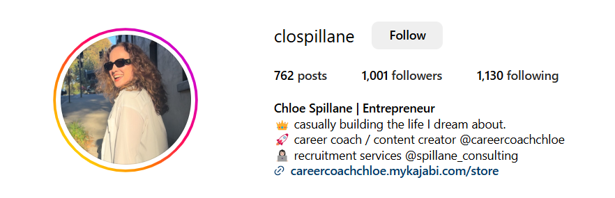 Chole's Instagram bio clearly stating that she is a career coach