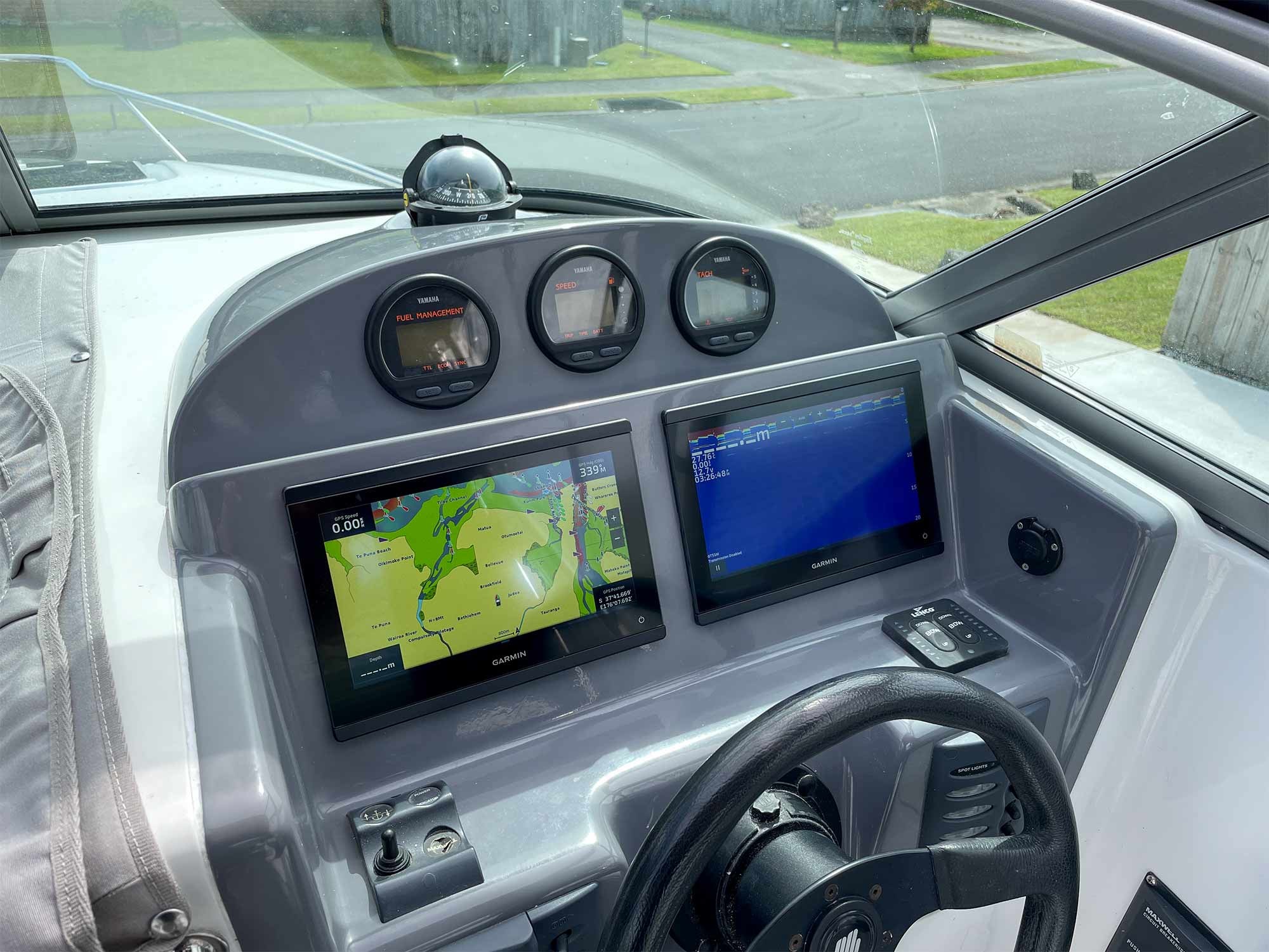 Dual Garmin 953XSV screens in a Rayglass boat.