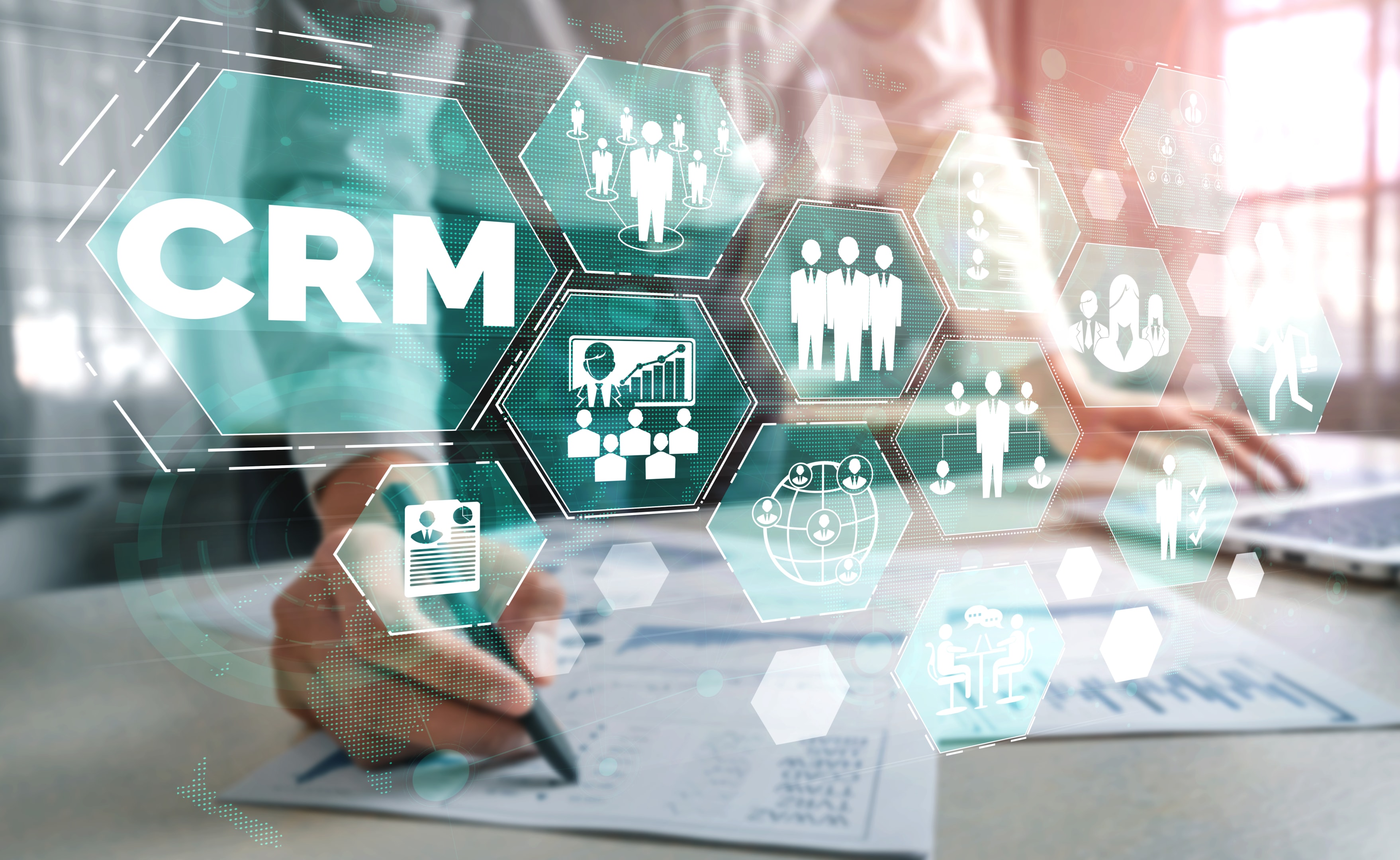 Automatyczne generowanie i automatyczne przypisywanie w prostym CRM.