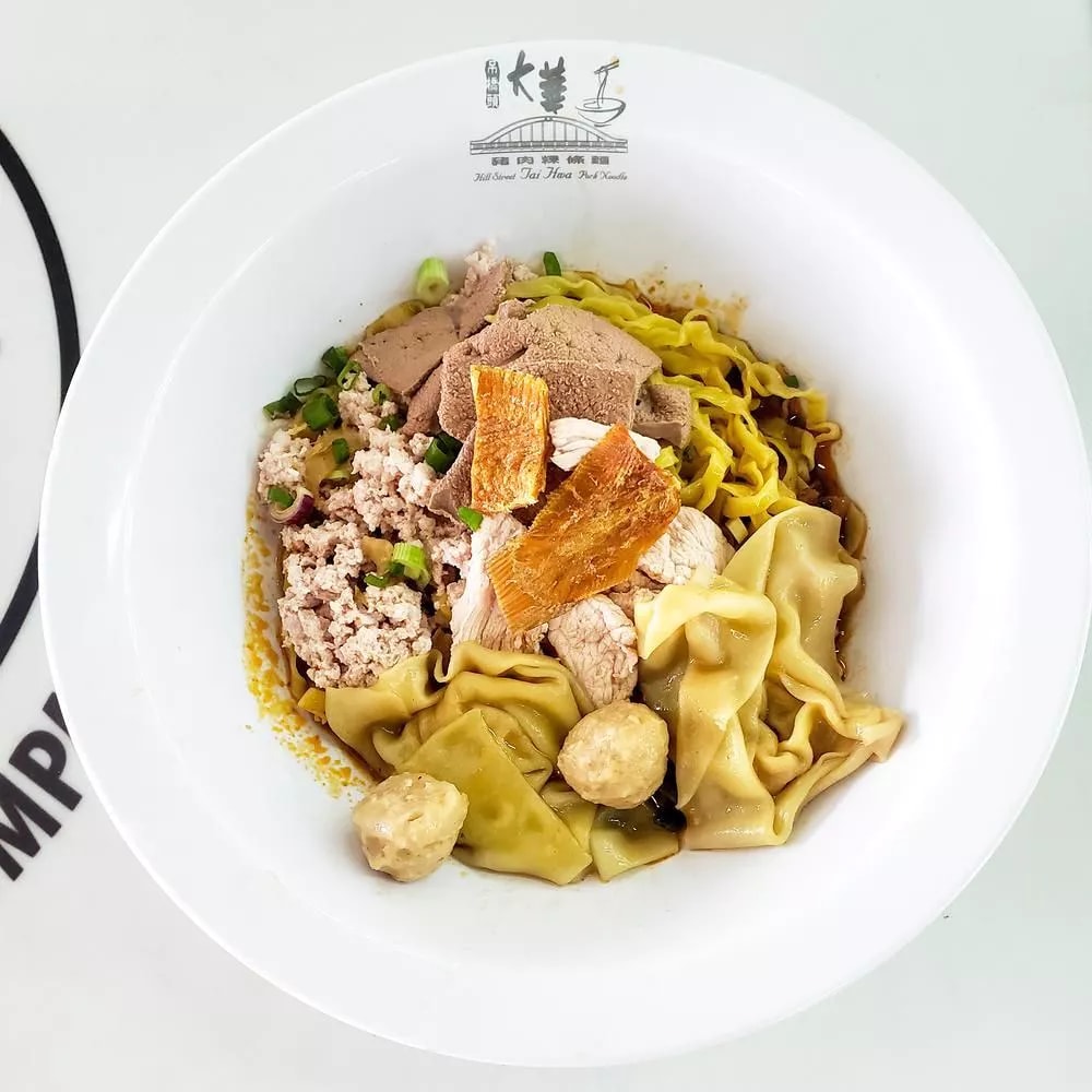 Michelin Dining in Singapore SG : Fusion of heritage and excellence with hawker stalls gaining global acclaim.