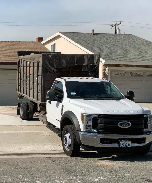 Roll off dumpsters are easy to deliver and pick up and hold an amazing amount of garbage