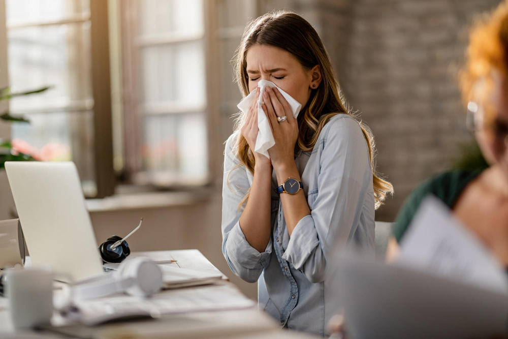 Infecções respiratórias recorrentes pode ser um sinal da deficiência de vitamina C. Fonte da imagem: freepik.