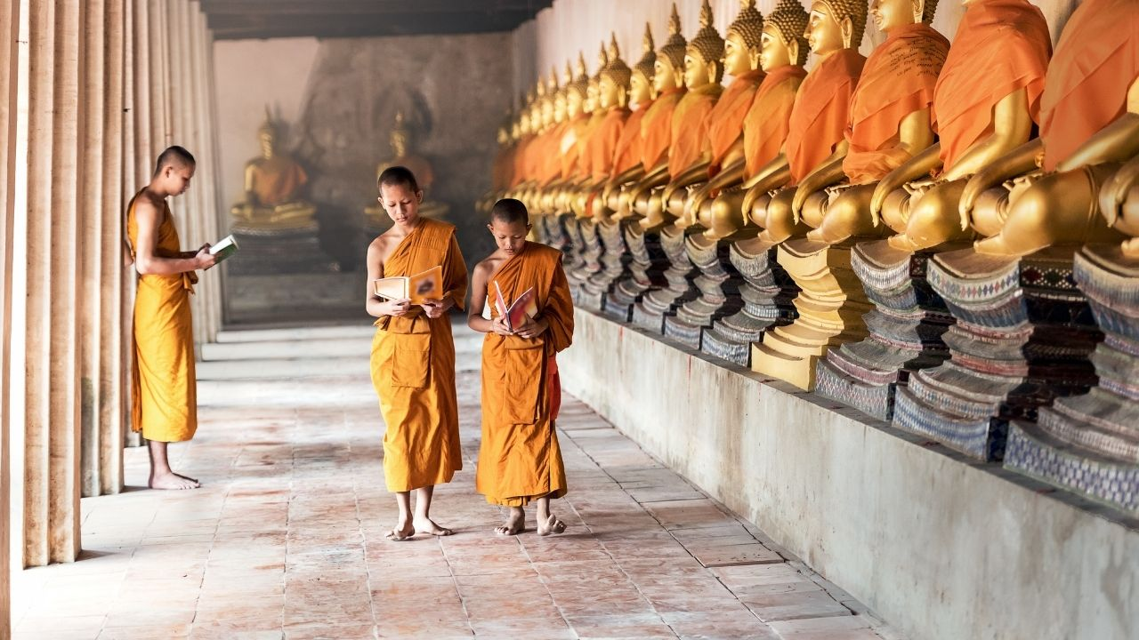 Nepal travel, Monks, Buddhest 
