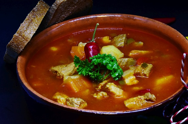 goulash soup, soup, flesh
