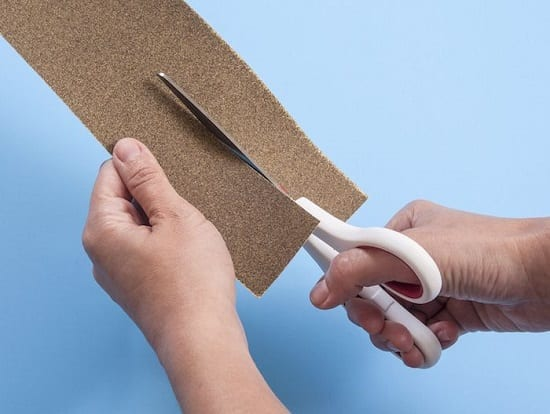 sharpen scissors, sandpaper sharpening