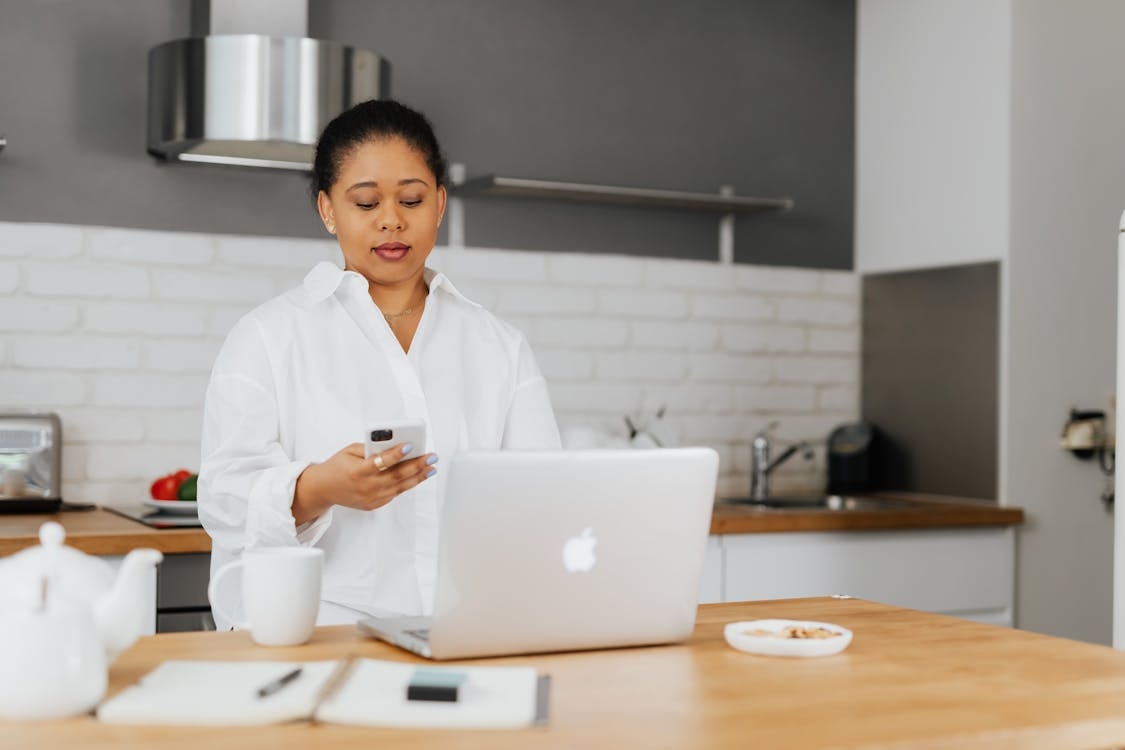 building an online store and doing market research for kitchen gadgets