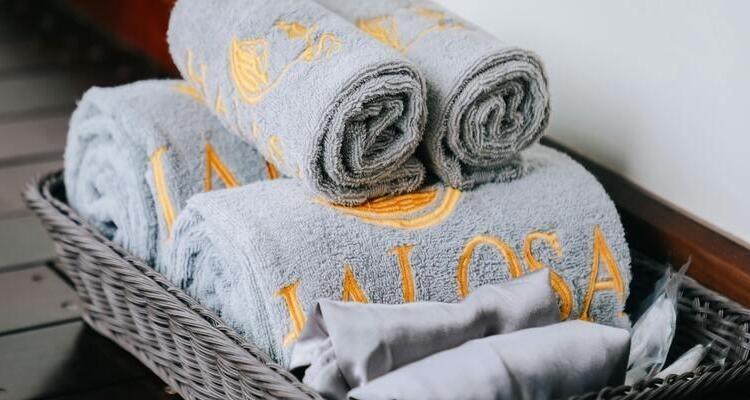 well-made wholesale towel