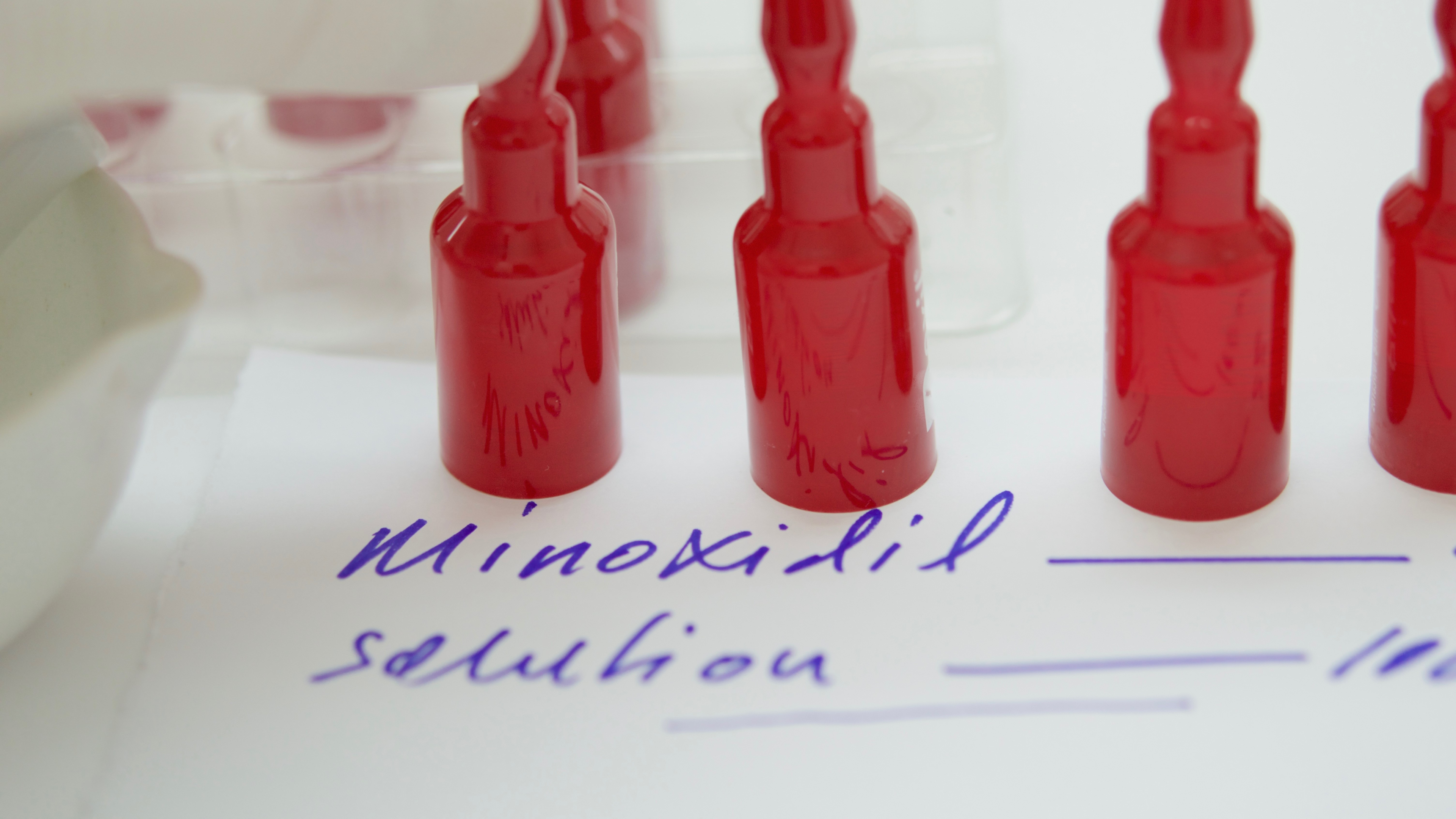 minoxidil for women against lose hair