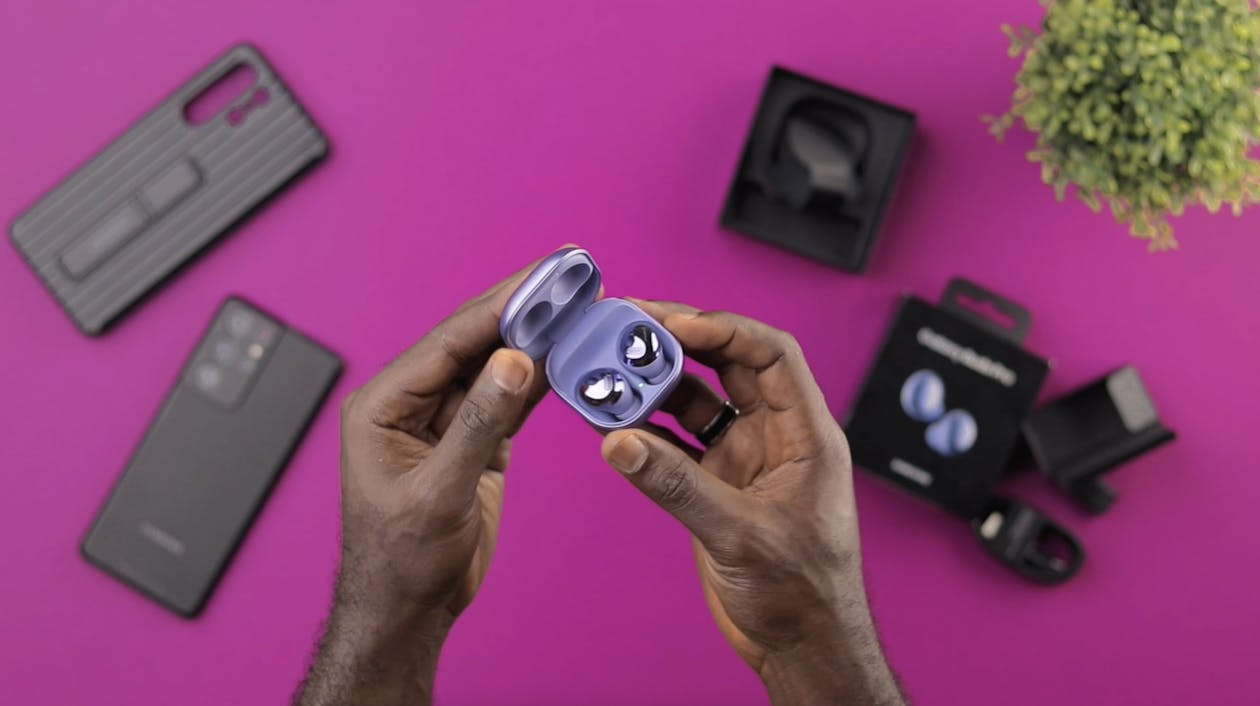 selling tech as a dropshipping idea to increase your profit margin