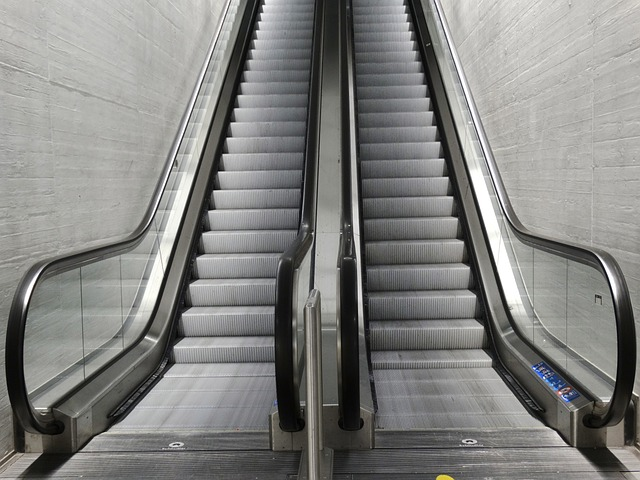 escalator going up symbolizing how your business grows when you improve your ergonomics