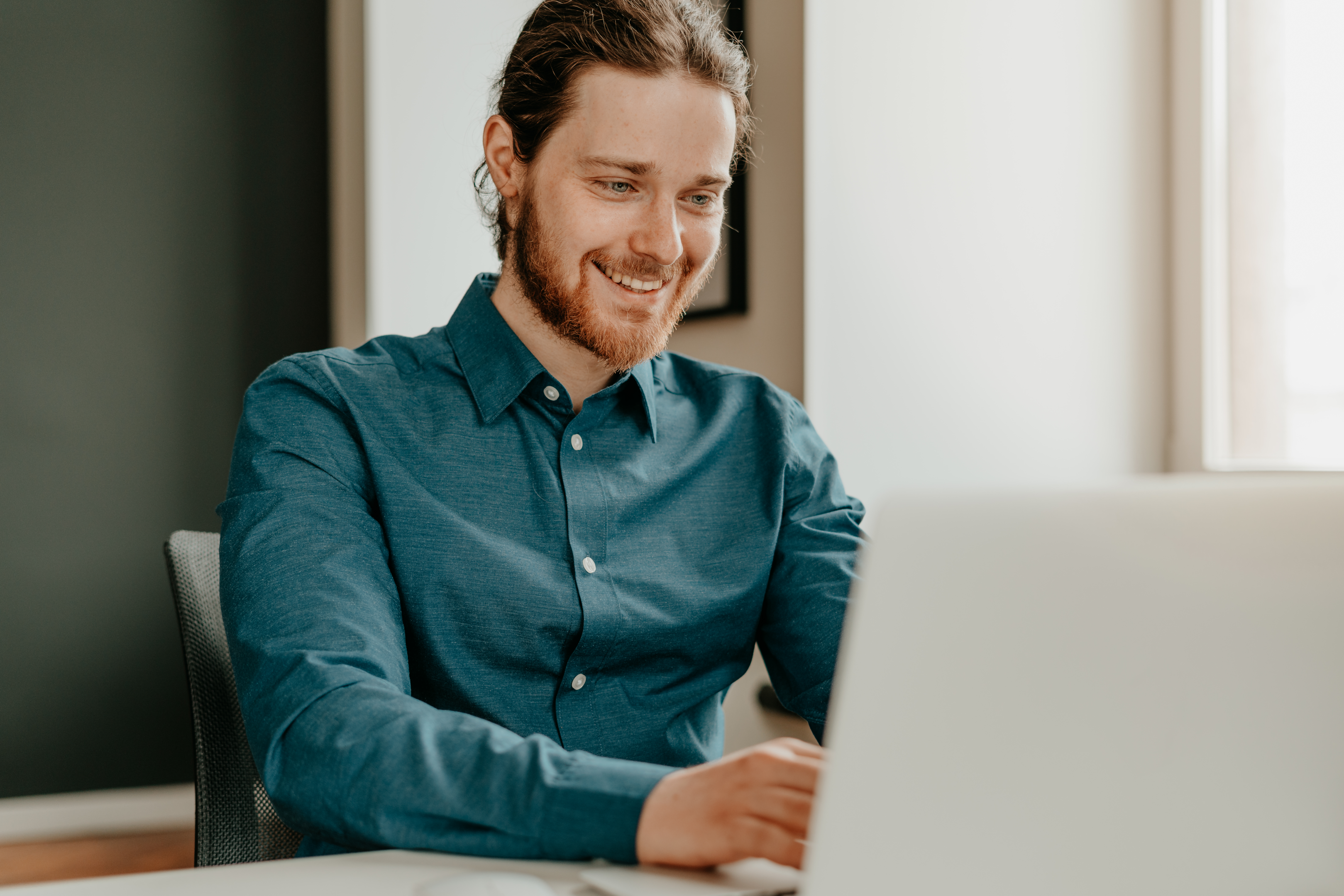 Man using laptop