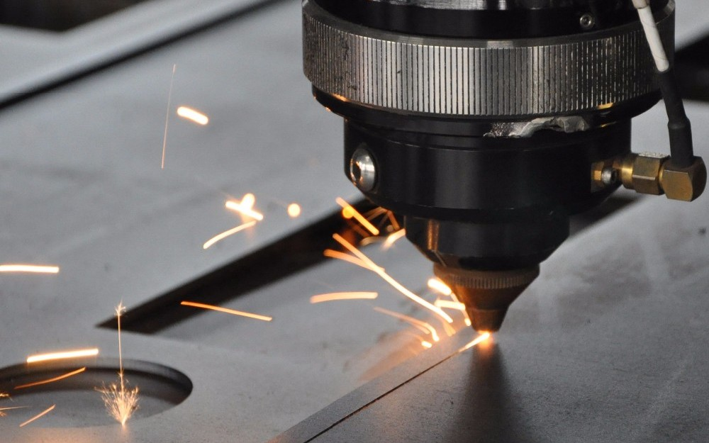 Fiber Laser Cutting Machine on Thick Steel Plates