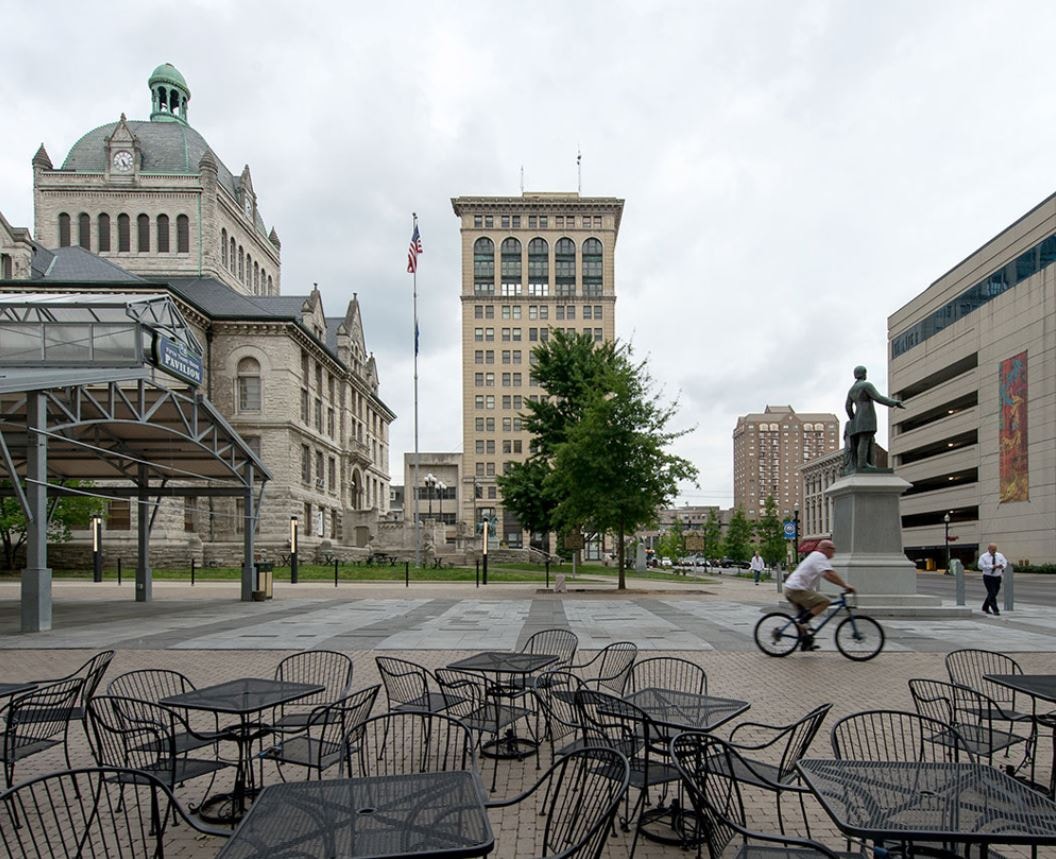 Exterior of Museum Hotel Lexington