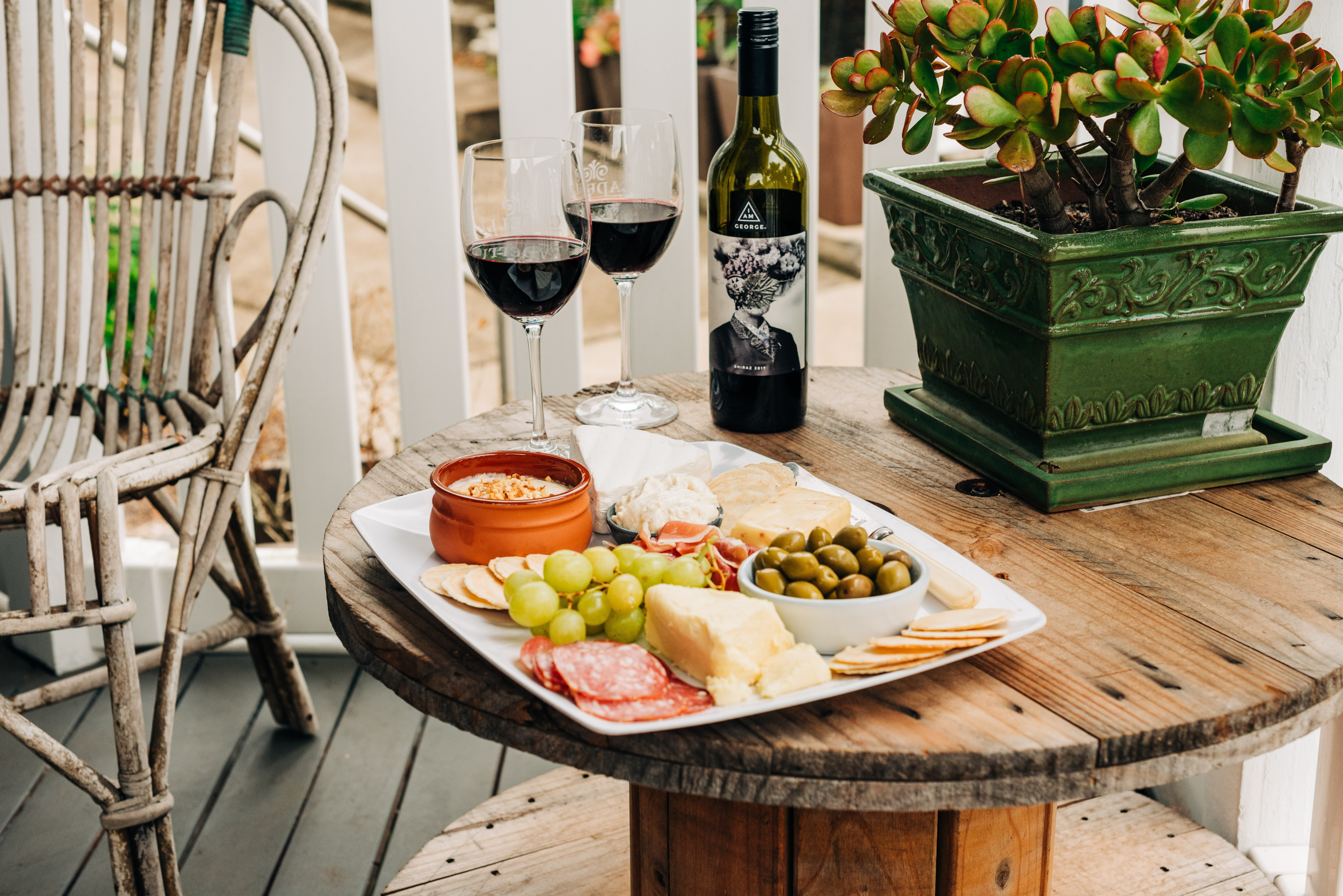 How To Dine Al Fresco At Home