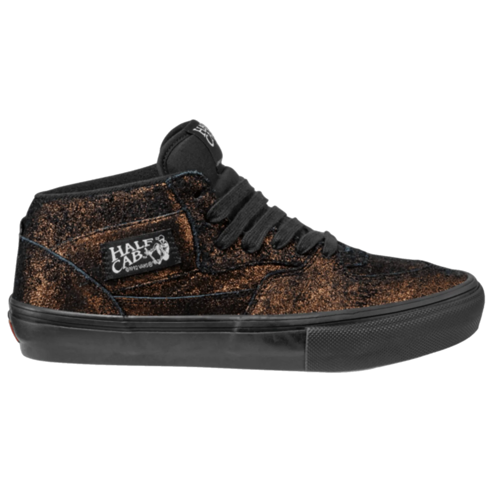 Vans gala shoes are known for their durable design and iconic style, favored by skateboarders and fashion enthusiasts.