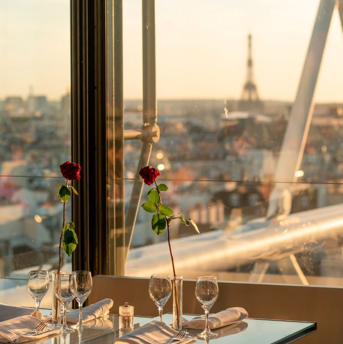 romantic paris restaurants with view of the eiffel tower