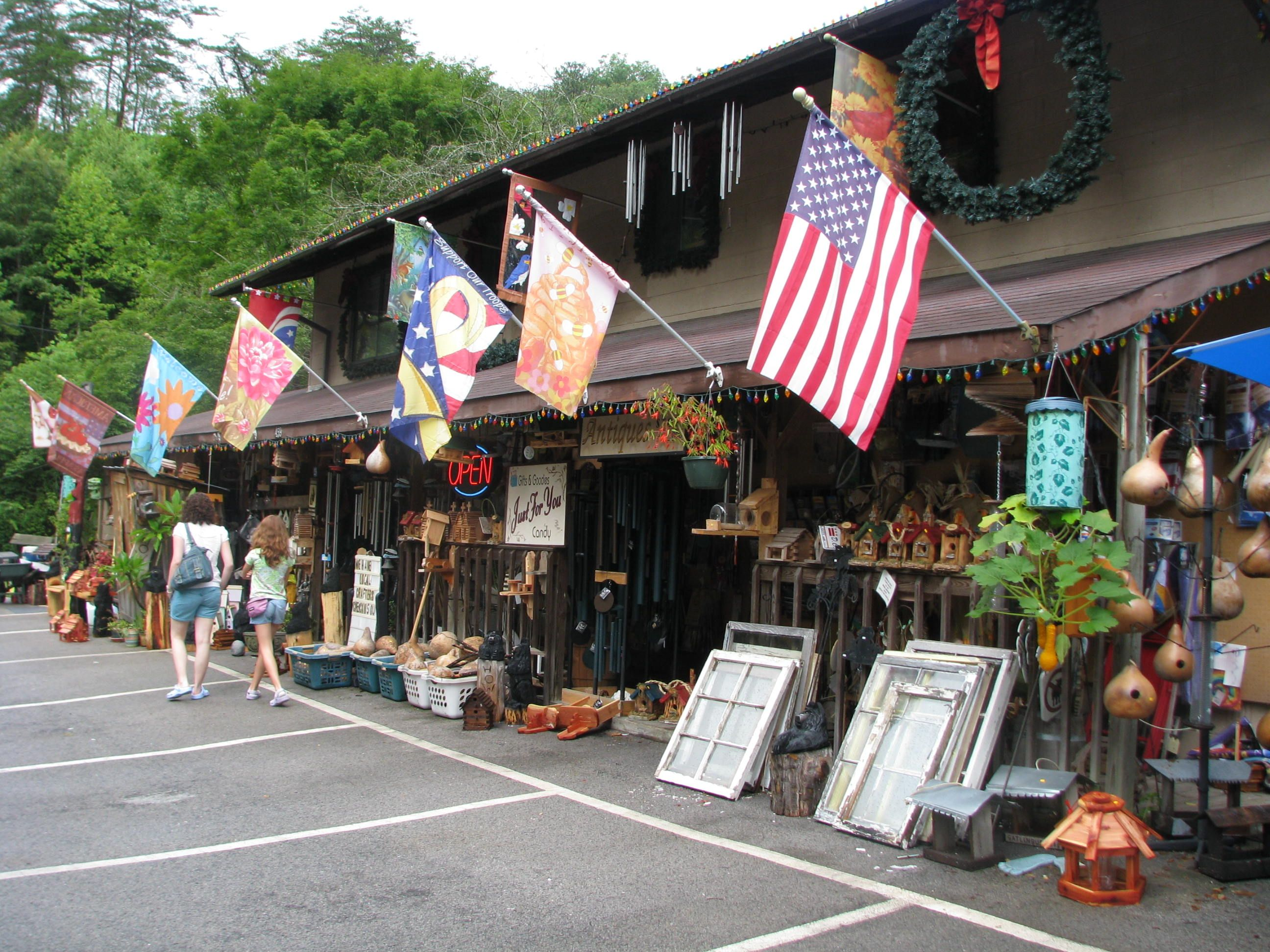 Smoky Mountain Arts and Crafts Community