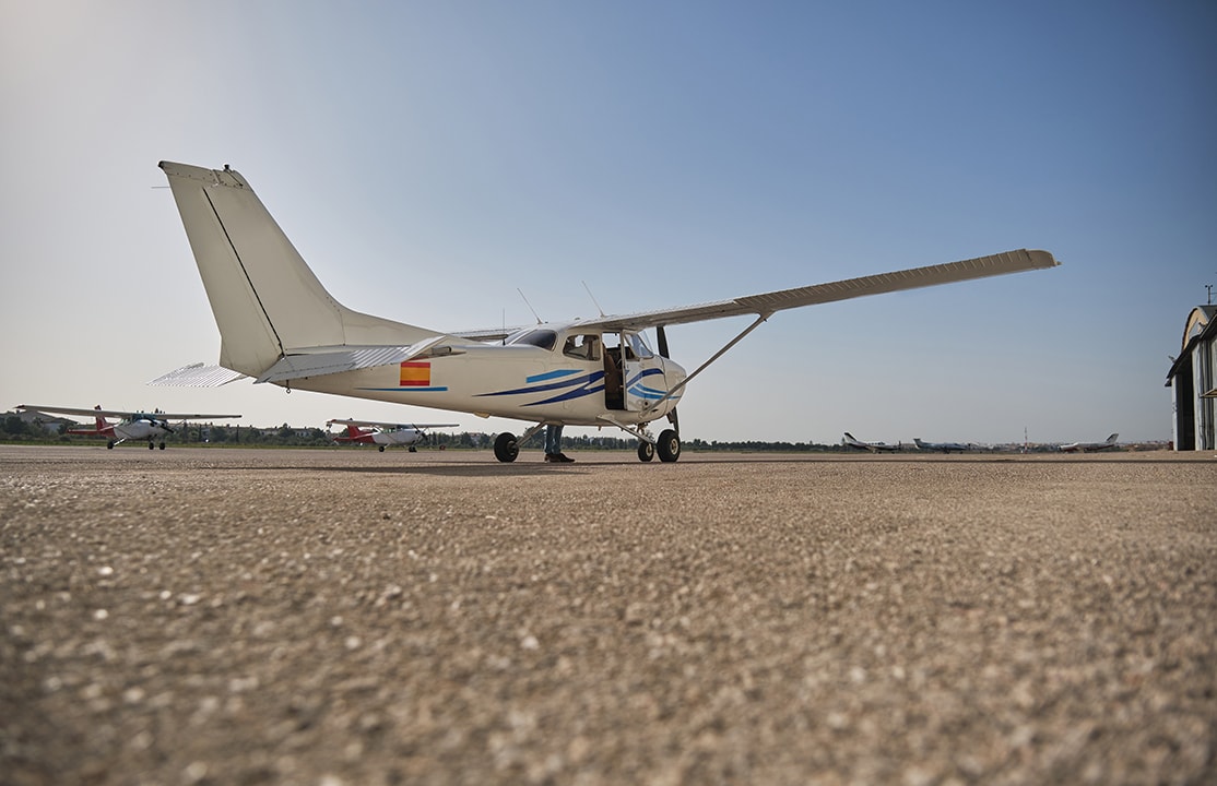 realistic Cessna throttle lever training