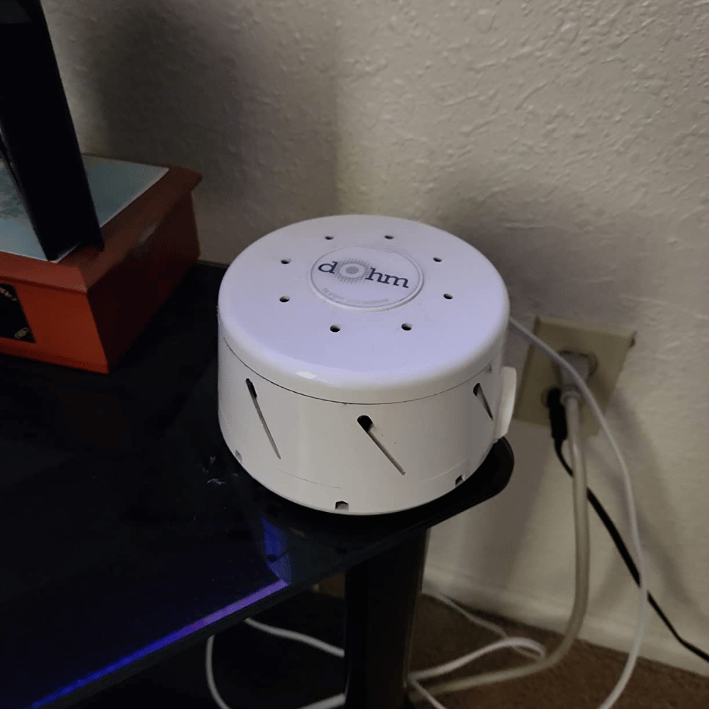 Chargaeable Yogasleep Portable Sound Machine