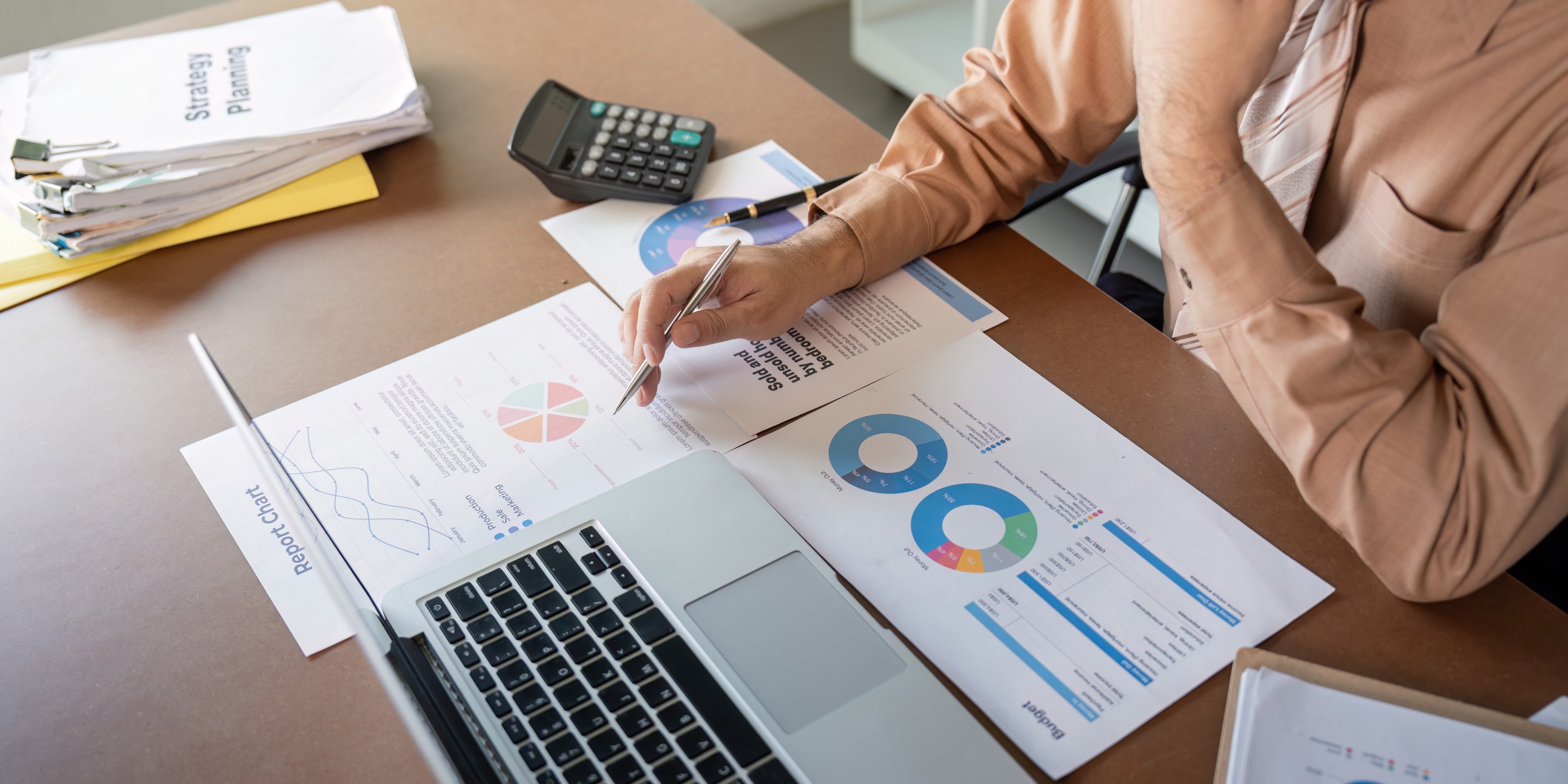 analiza danych potrzebnych do tworzenia biznesu skutecznego