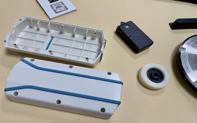 Choose Between Overmolding And Insert Molding