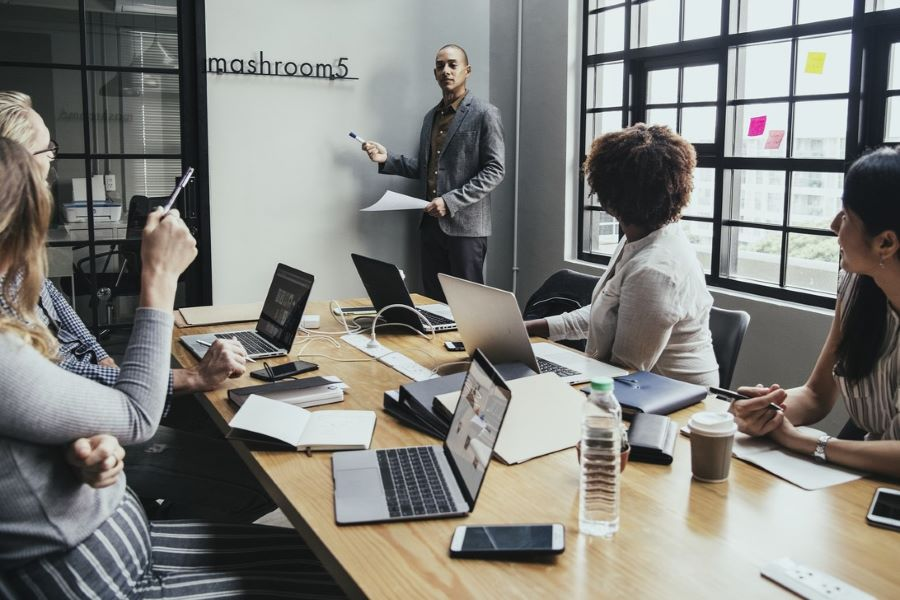 pekerjaan di metaverse marketing specialist