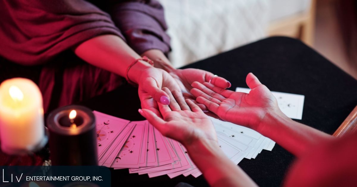 Offer Tarot or Palm Readings