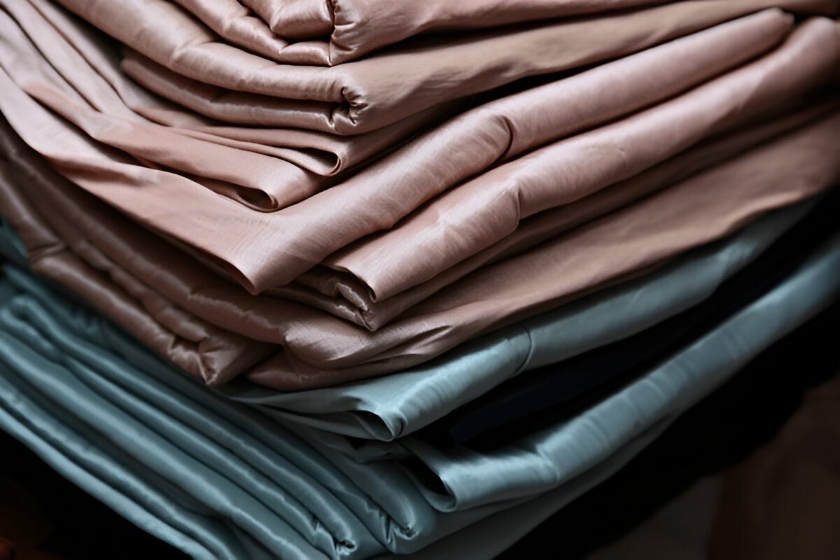 Features of Taffeta Fabric