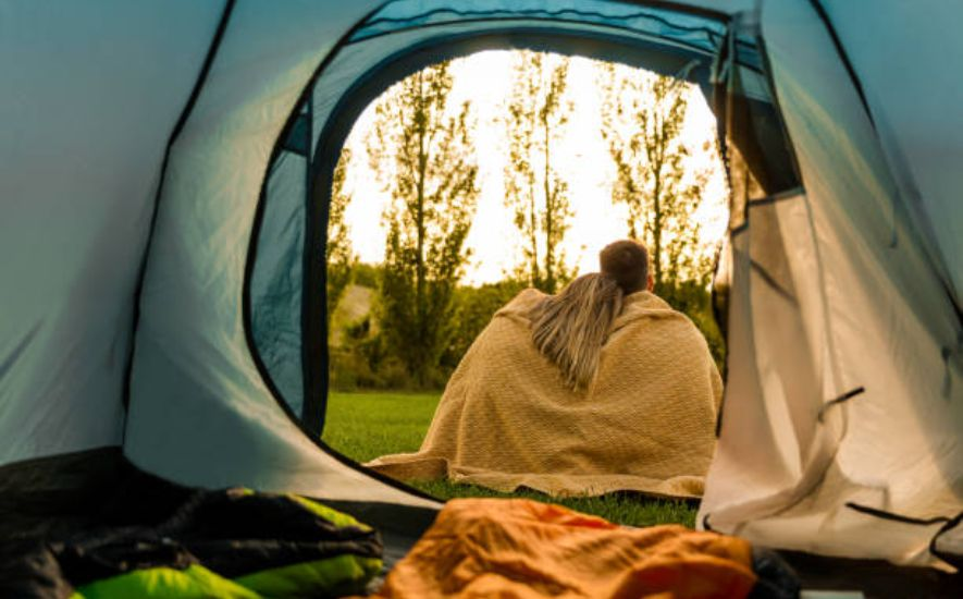 How a Camping Blanket Can Save Your Life