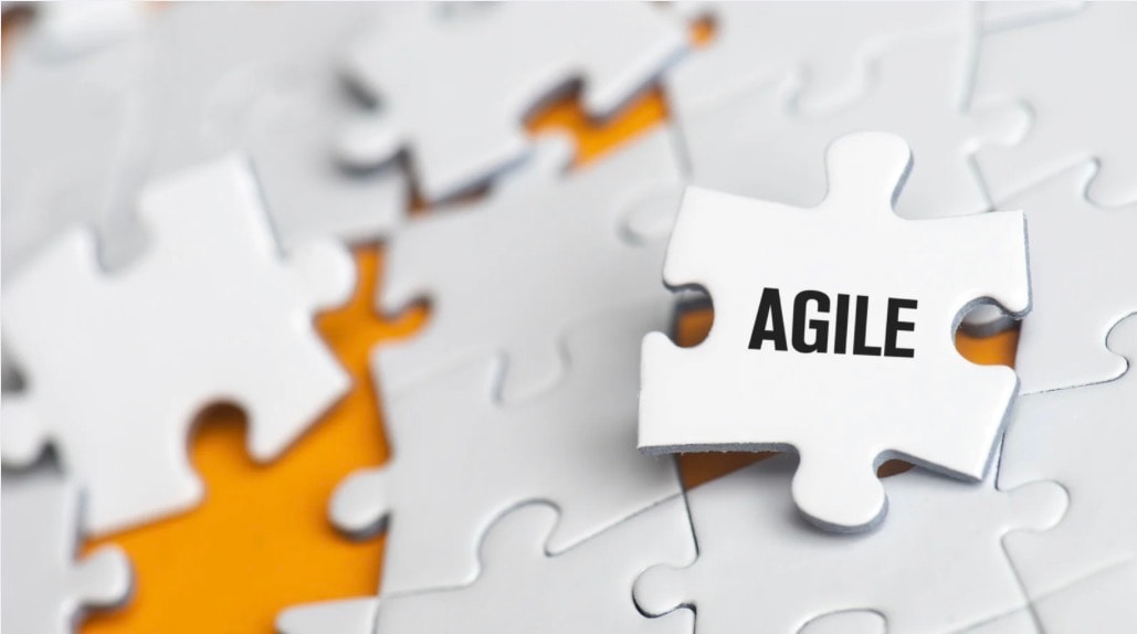 	1.	„Agile jako nowoczesne podejście do zarządzania zespołami i współpracy” 	2.	„Zarządzanie zespołem w metodyce agile – komunikacja i elastyczność” 	3.	„Agile w praktyce – współpraca zespołowa i szybkie reagowanie na zmiany” 	4.	„Scrum i agile w zarządzaniu zespołami i realizacji celów” 	5.	„Product owner i scrum master w podejściu agile” 	6.	„Zwinne zarządzanie zespołem nastawione na potrzeby klienta” 	7.	„Agile jako sposób na poprawę komunikacji i efektywności zespołu” 	8.	„Agile manifesto jako fundament nowoczesnego zarządzania zespołami” 	9.	„Zespoły agile pracujące w krótkich iteracjach i sprintach” 	10.	„Agile wspierające sprzedaż, obsługę klienta i pracę menedżerów”