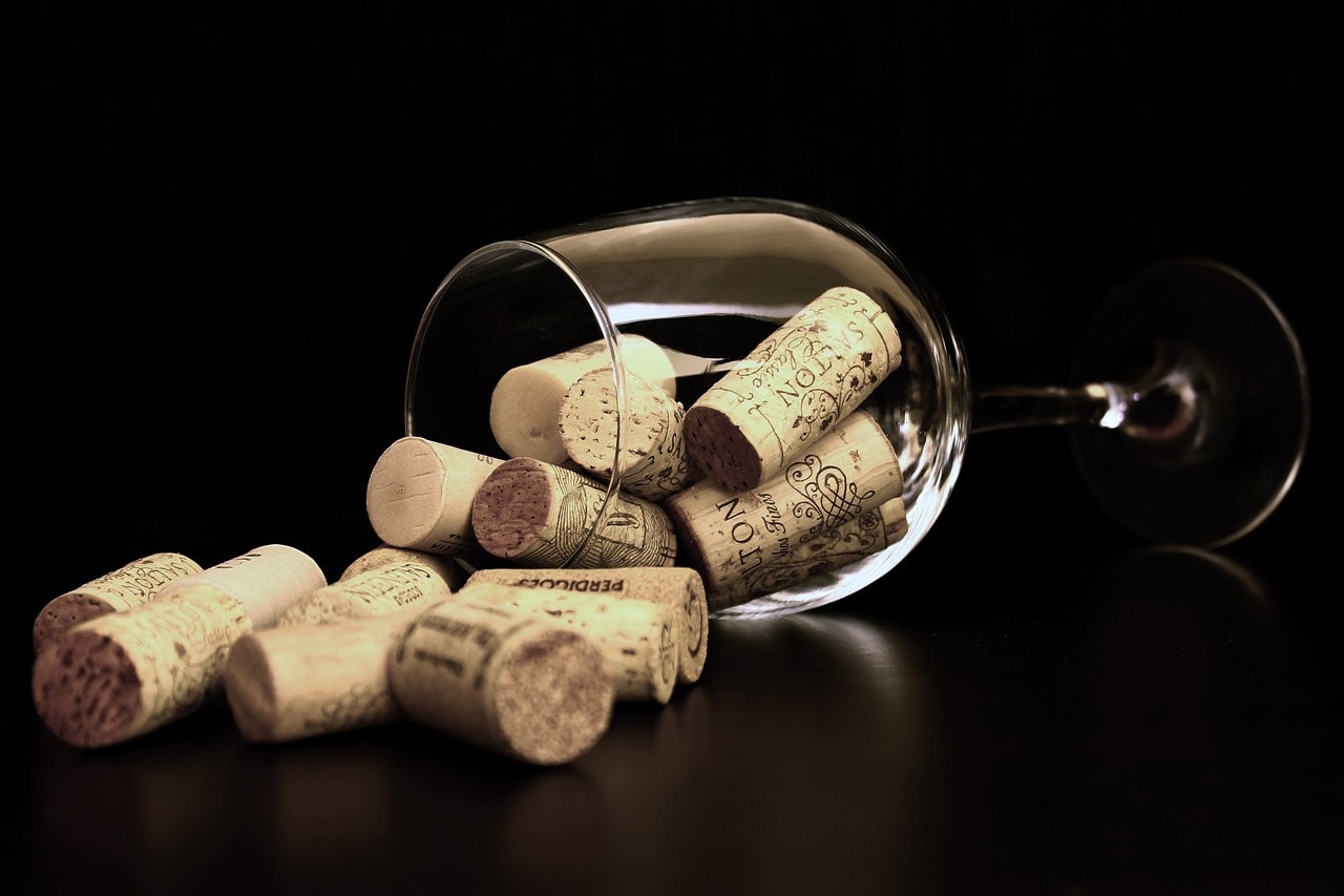 corks in wine glass