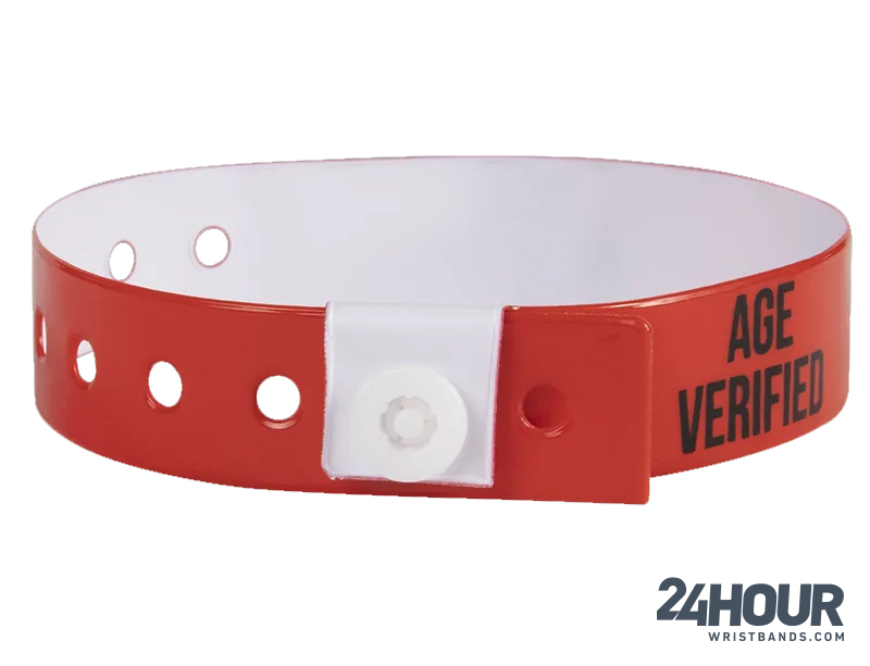 Vostok, 350624] Fun with new bracelets 😊 : r/PrideAndPinion
