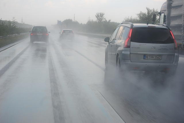 aquaplaning, highway