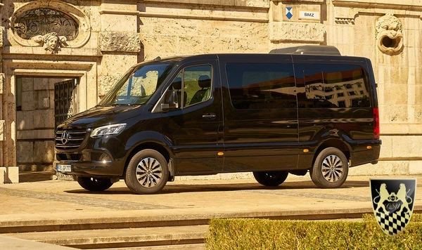 sightseeing tour munich with private driver and mini van up to 8 pasx