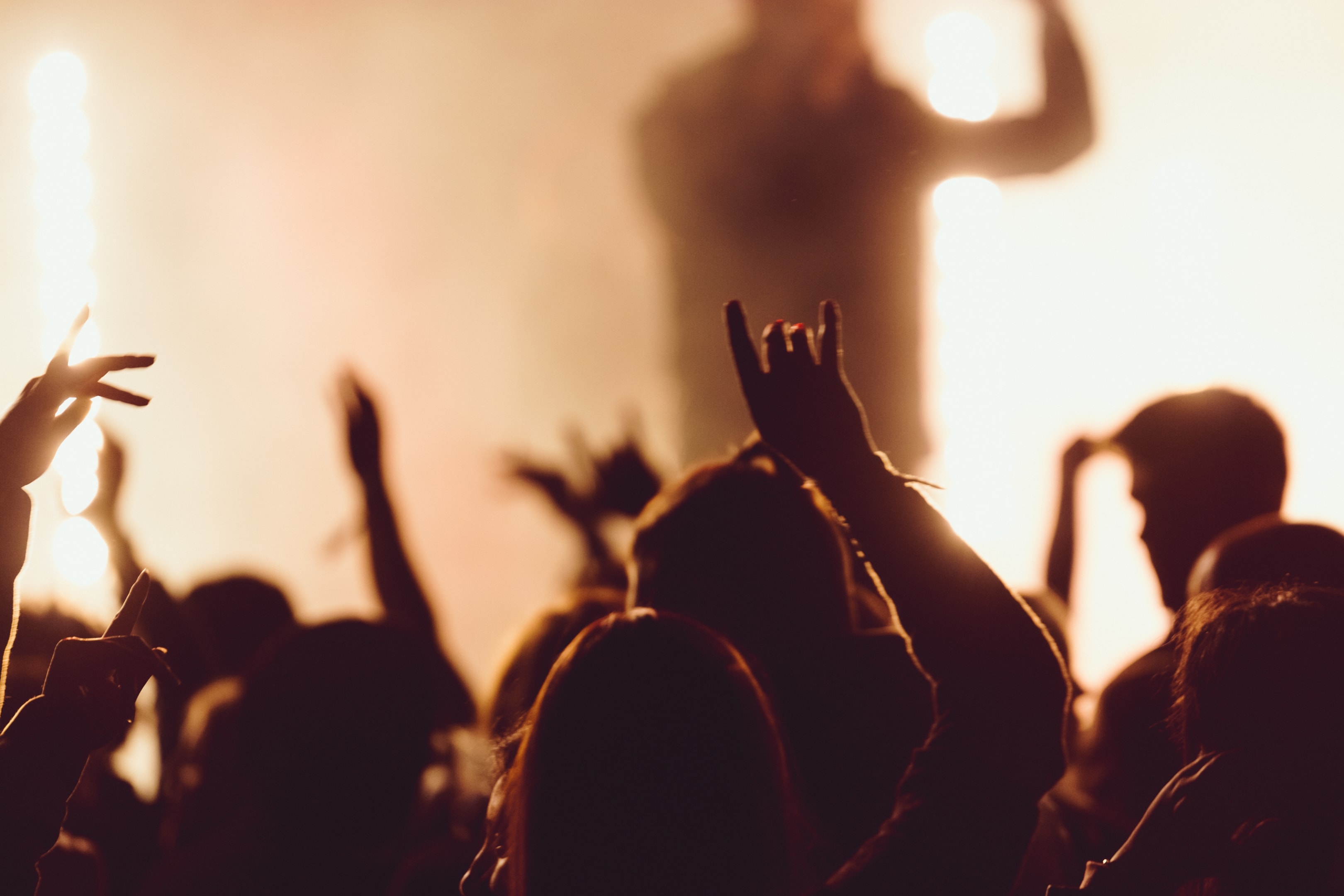 Chcesz zorganizować koncert jak na zdjęciu? To możliwe!