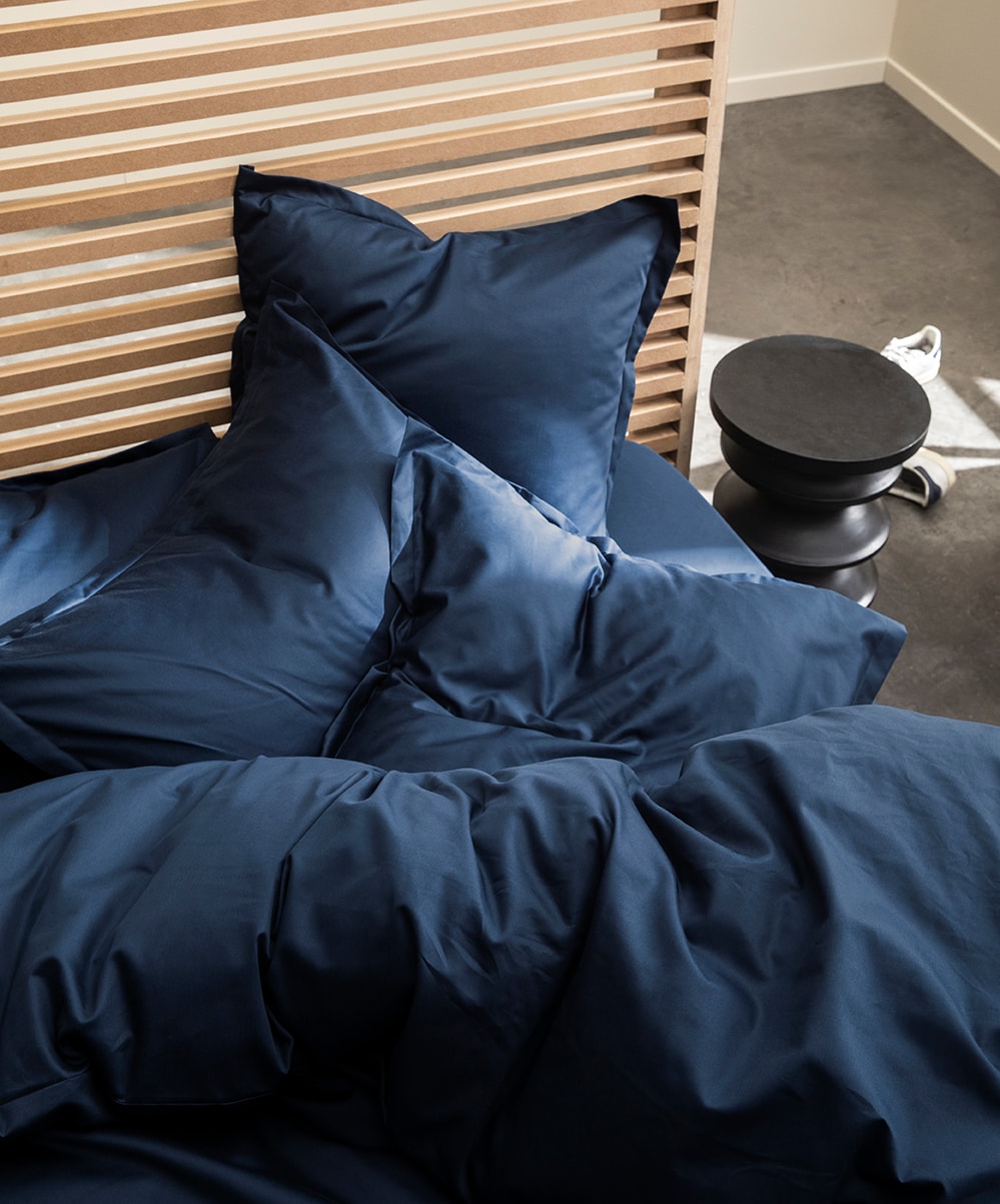 drap housse satin bleu minuit