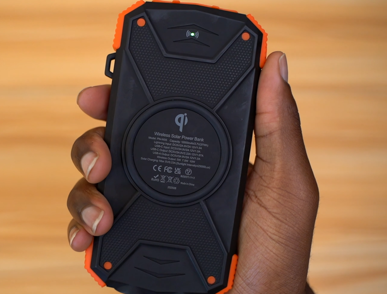 BLAVOR mini Solar Power Bank PN-W05