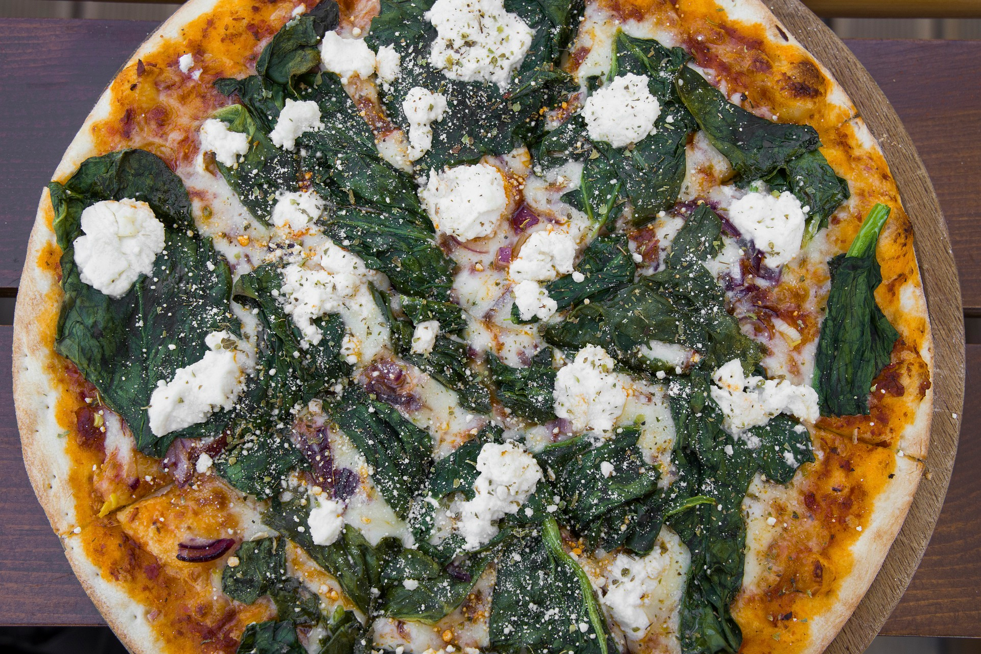 Artichoke and spinach toppings