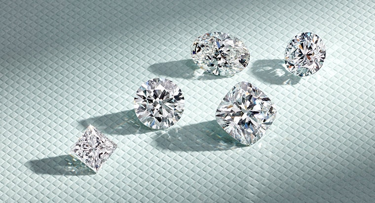 How Much Does a Lab Grown Diamonds Price Differ from Natural Diamonds?