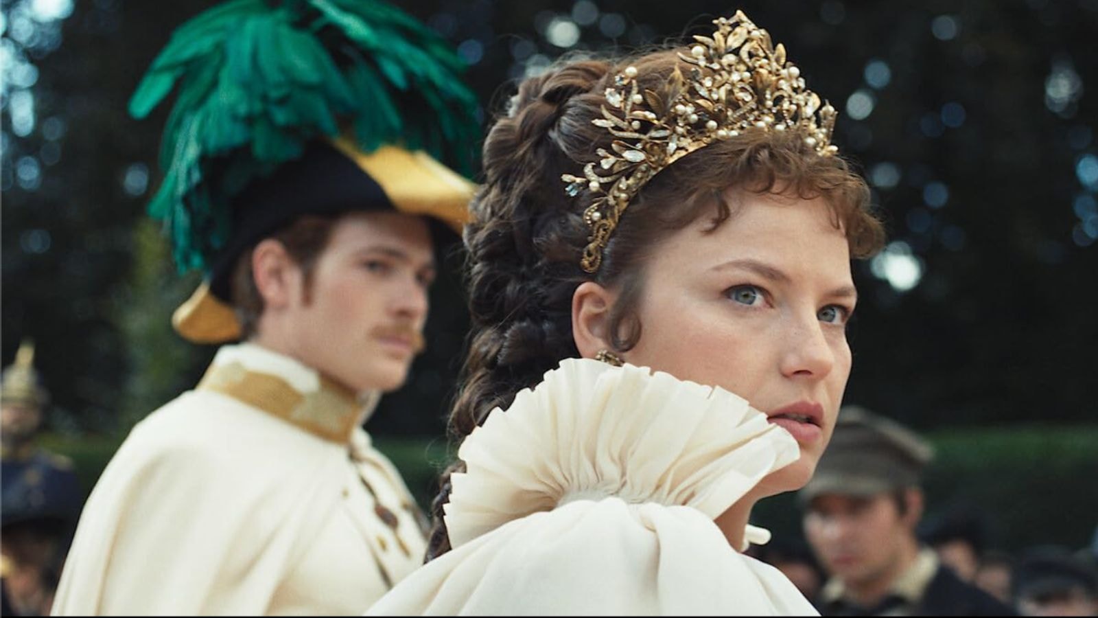 Philip Froissant and Devrim Lingnau in Empress Season 2