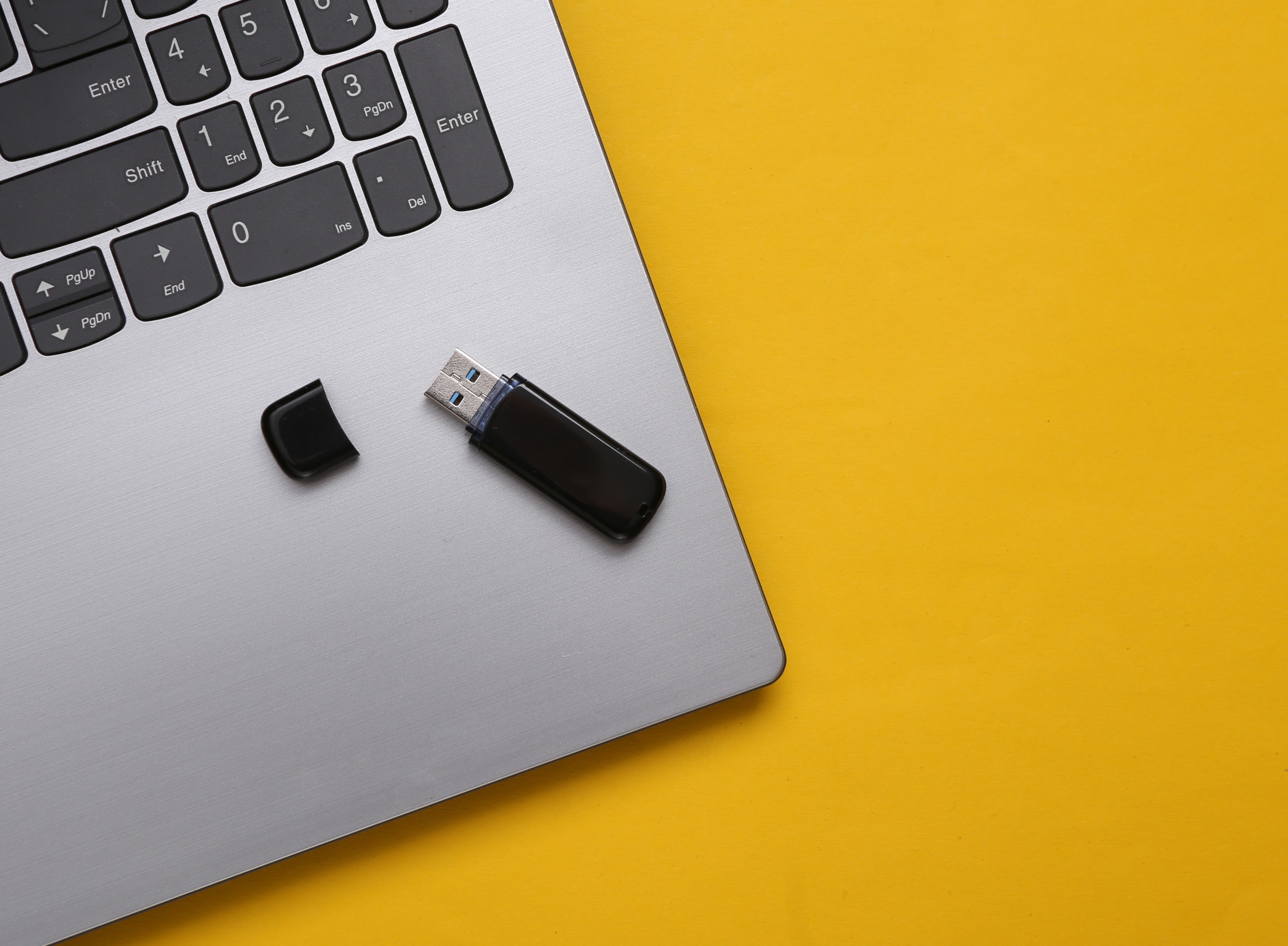 Memory sticks and corporate gifting - promotional product - USB sticks