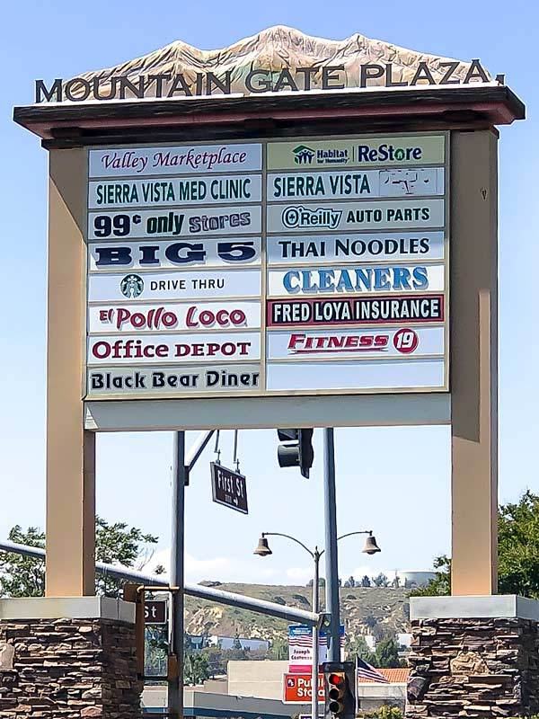 Check out this custom pylon sign for Mountain Gate Plaza in Simi Valley. The perfect sign for tenant businesses.