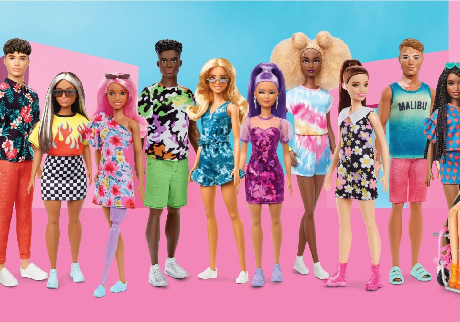 Disposition des poupées mesure de couleur : recherche un modèle Barbie pour petite fille 