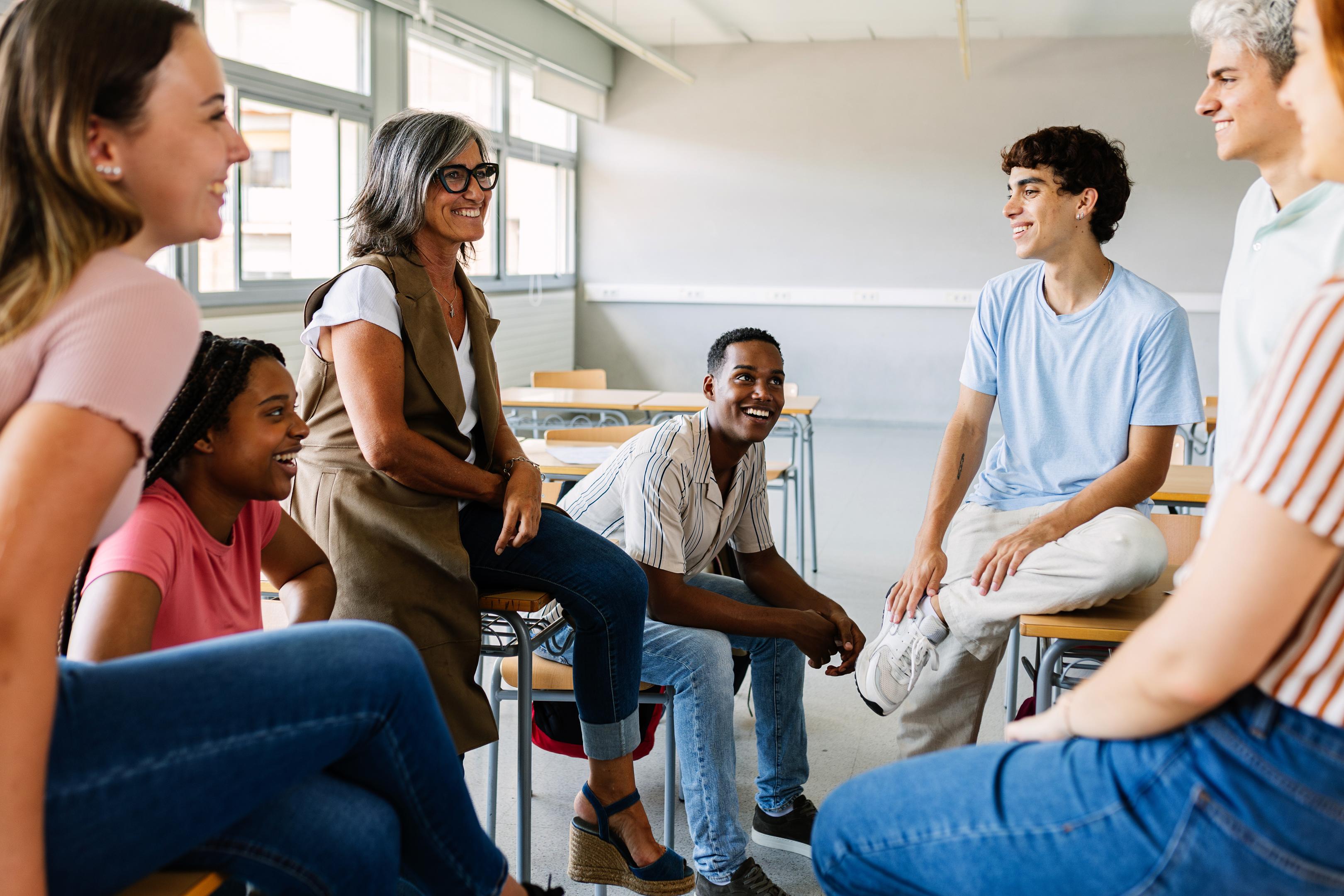 Group therapy sessions help teens overcome behavioral issues