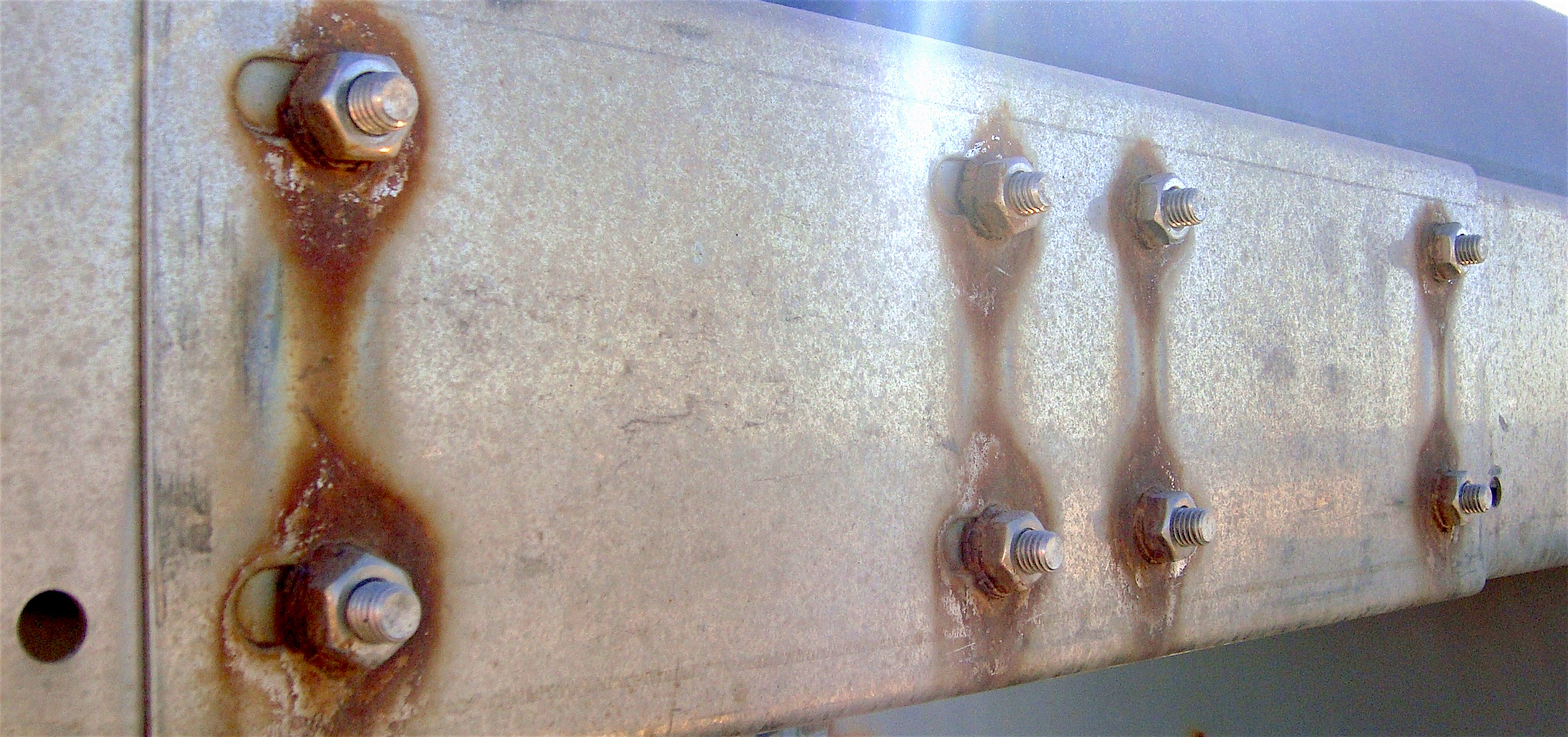 Aircraft corrosion type: dissimilar metal corrosion
