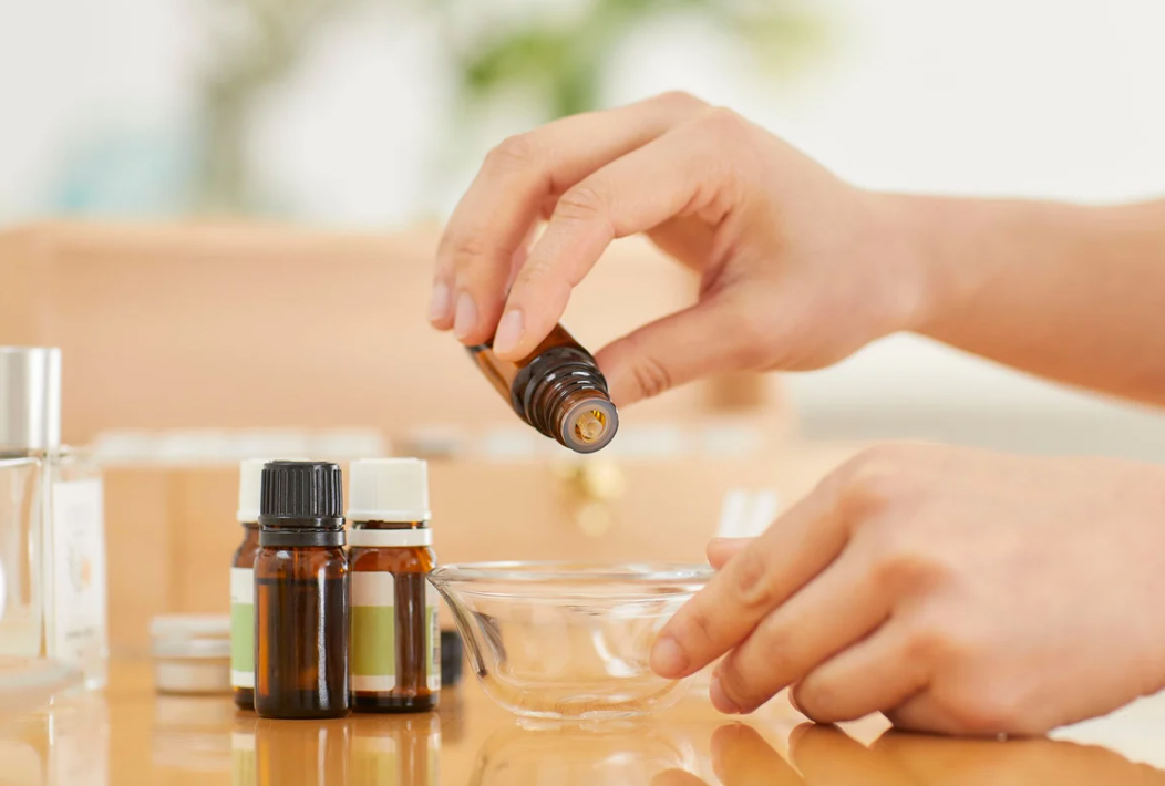 How to create your own blend with helichrysum oil.