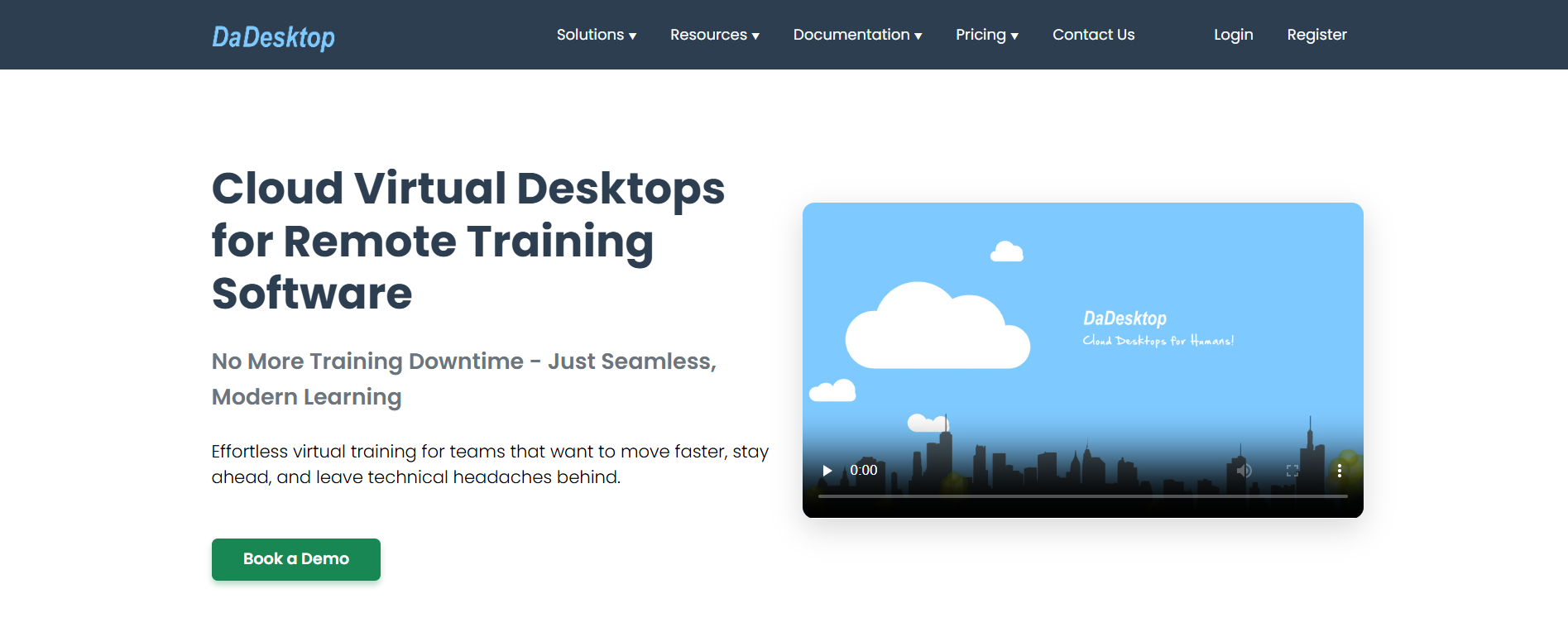 Homepage showcasing cloud virtual desktops for remote training, featuring browser-based software access and scalable online learning environments for teams and organizations.